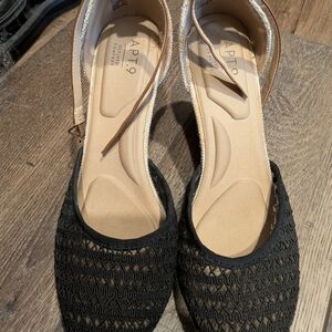 Apt. 9 Black And Beige Wedge Accent Sandals